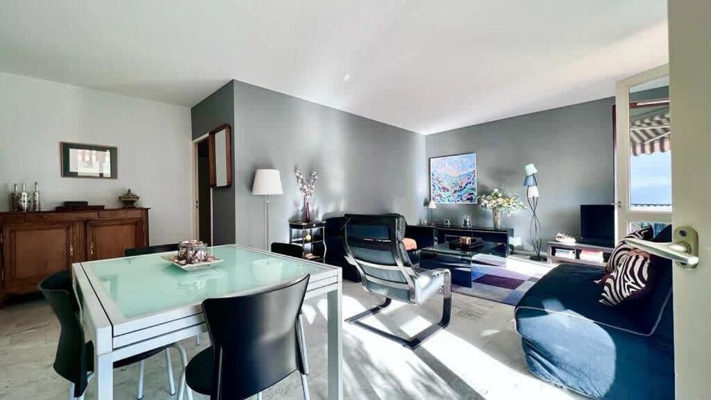 Apartment Spacieux T3 Avec Vue - Parking & Wifi